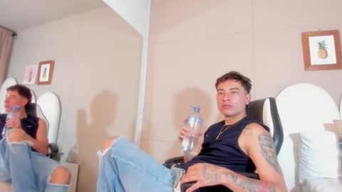 Snapshot of thiago_2003_ chatting on 03/16/26, 07:18 Thiago online show from 03/16/26, 07:18