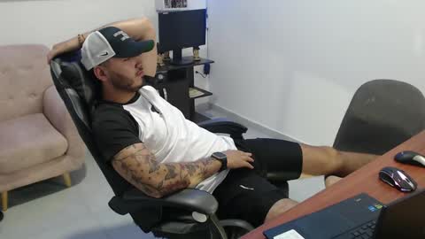 thiago_420 online show from 05/28/26, 11:13