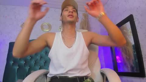 thiago online show from 10/14/25, 12:06