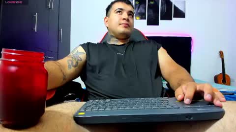 Snapshot of thiago_cp01 chatting on 06/20/26, 03:53 Thiago online show from 06/20/26, 03:53