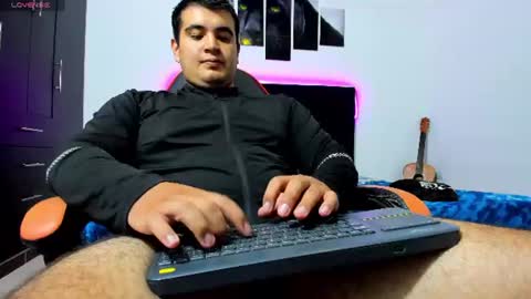 Snapshot of thiago_cp01 chatting on 07/23/26, 03:15 Thiago online show from 07/23/26, 03:15
