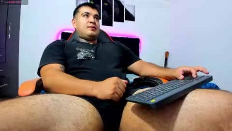 Snapshot of thiago_cp01 chatting on 08/02/26, 04:44 Thiago online show from 08/02/26, 04:44
