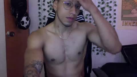 Snapshot of thiago_happy chatting on 03/02/25, 04:07 thiago_happy online show from 03/02/25, 04:07