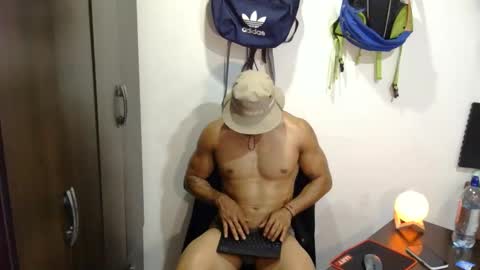 thiago_happy online show from 06/11/26, 12:32
