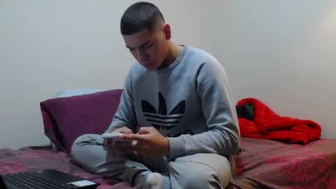 Thiago independent model online show from 12/17/24, 12:54