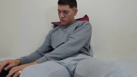 Thiago independent model online show from 01/24/25, 09:49