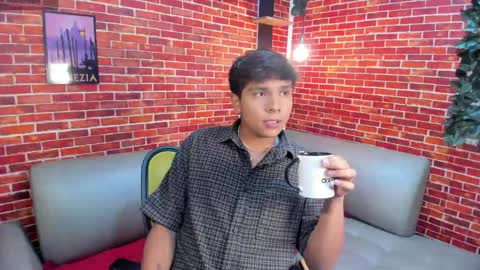 Snapshot of thiago_kozak chatting on 04/28/26, 01:16 thiago online show from 04/28/26, 01:16