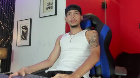 Snapshot of thiago_preston chatting on 05/26/26, 08:38 Thiago online show from 05/26/26, 08:38