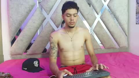 Snapshot of thiago_preston chatting on 05/29/26, 08:07 Thiago online show from 05/29/26, 08:07