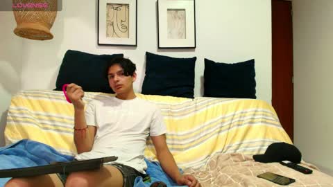 thiago_vega1 online show from 04/09/26, 11:10