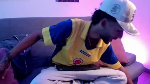 Snapshot of thiagoferreti_ chatting on 07/04/26, 04:07 ThiagoFerreti online show from 07/04/26, 04:07