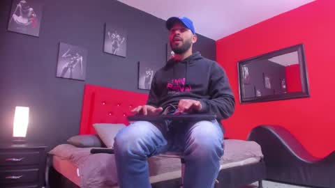 Thia Gomez online show from 11/27/25, 12:29