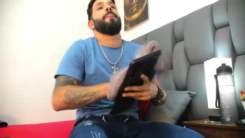 Thia Gomez online show from 04/07/26, 07:14