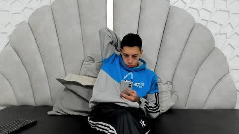 Thiago   online show from 02/06/25, 12:59