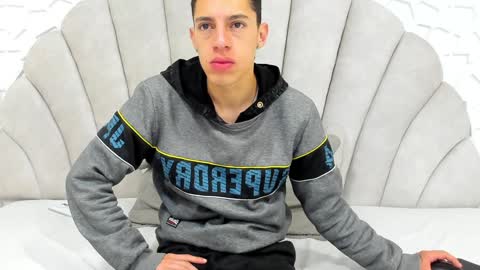 Thiago   online show from 02/07/25, 12:17