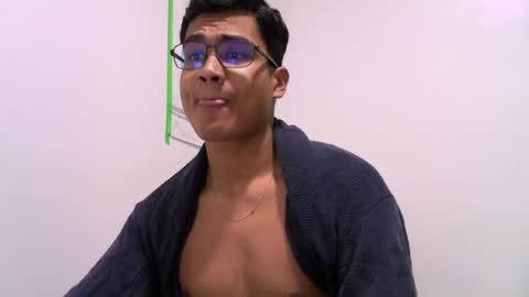 Snapshot of thiagovega_ chatting on 05/19/26, 06:31 thiagovega_ online show from 05/19/26, 06:31