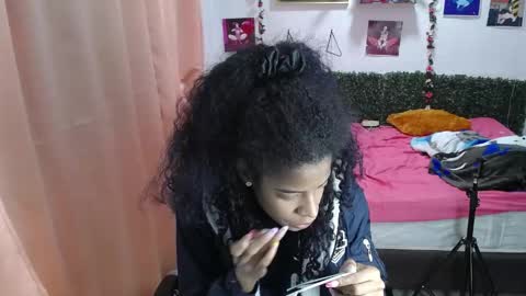thiana_horny online show from 06/02/26, 01:24