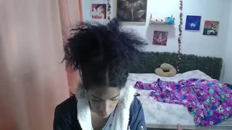 thiana_horny online show from 06/20/26, 01:25