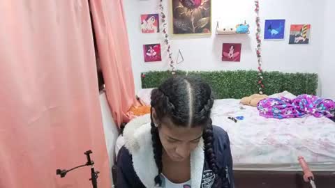 thiana_horny online show from 06/25/26, 12:42