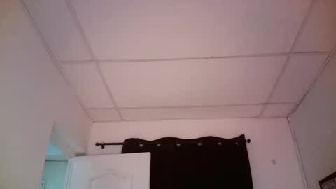 Snapshot of thiara_dor chatting on 02/11/25, 03:18 Thiara  Next Stream 0211 get my social media 3 online show from 02/11/25, 03:18
