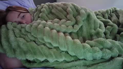 Jess online show from 10/12/25, 01:21