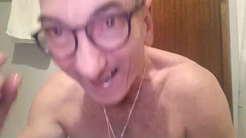 Snapshot of thick2handcurve chatting on 12/04/24, 12:25 thick2handcurve online show from 12/04/24, 12:25