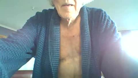 Snapshot of thickcockat71 chatting on 05/23/26, 08:24 Thickcockat71 online show from 05/23/26, 08:24