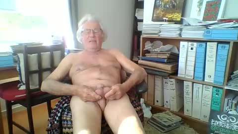 Snapshot of thickcockat71 chatting on 05/28/26, 01:58 Thickcockat71 online show from 05/28/26, 01:58