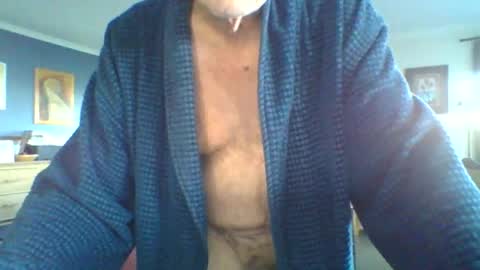 Snapshot of thickcockat71 chatting on 07/19/26, 08:23 Thickcockat71 online show from 07/19/26, 08:23