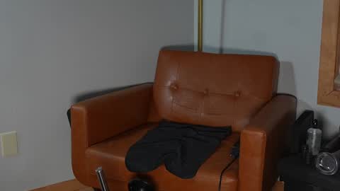 Snapshot of thickjer chatting on 12/05/24, 02:11 ThickJerry online show from 12/05/24, 02:11