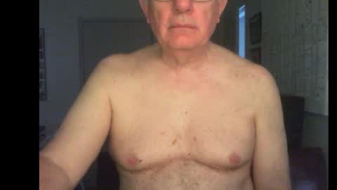 Snapshot of thickmelnik chatting on 12/15/24, 05:13 James online show from 12/15/24, 05:13