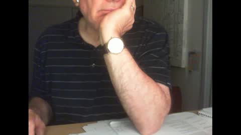 Snapshot of thickmelnik chatting on 12/22/24, 01:55 James online show from 12/22/24, 01:55