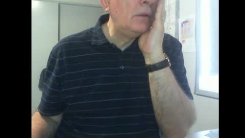 Snapshot of thickmelnik chatting on 01/01/25, 11:40 James online show from 01/01/25, 11:40