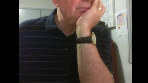 Snapshot of thickmelnik chatting on 01/15/25, 01:41 James online show from 01/15/25, 01:41