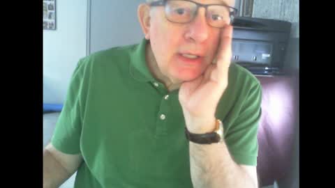 Snapshot of thickmelnik chatting on 01/22/25, 11:32 James online show from 01/22/25, 11:32