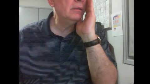 Snapshot of thickmelnik chatting on 02/10/25, 02:37 James online show from 02/10/25, 02:37