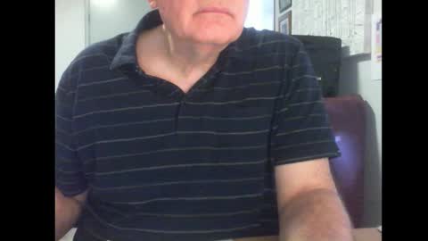 Snapshot of thickmelnik chatting on 02/26/25, 12:16 James online show from 02/26/25, 12:16