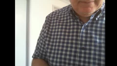 Snapshot of thickmelnik chatting on 03/02/25, 01:15 James online show from 03/02/25, 01:15