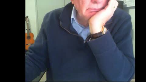 Snapshot of thickmelnik chatting on 09/11/25, 12:49 James online show from 09/11/25, 12:49