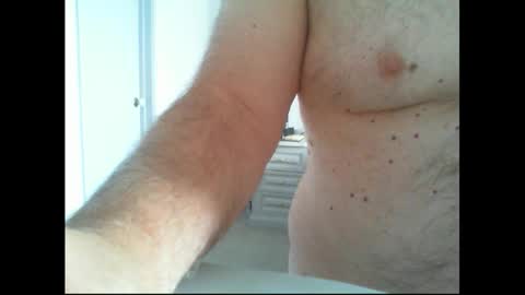 Snapshot of thickmelnik chatting on 10/03/25, 12:29 James online show from 10/03/25, 12:29