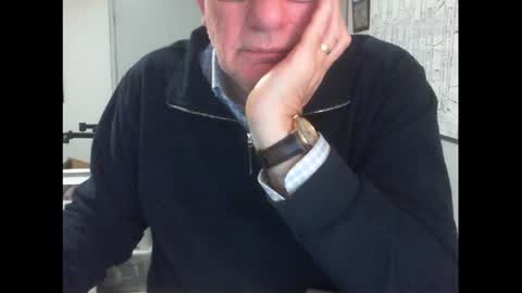 Snapshot of thickmelnik chatting on 07/09/26, 03:16 James online show from 07/09/26, 03:16