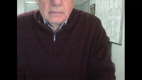 Snapshot of thickmelnik chatting on 07/12/26, 02:41 James online show from 07/12/26, 02:41