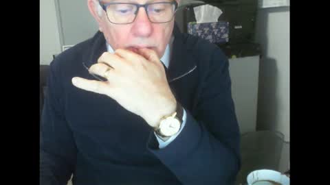 Snapshot of thickmelnik chatting on 07/16/26, 06:41 James online show from 07/16/26, 06:41