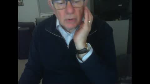 Snapshot of thickmelnik chatting on 07/18/26, 04:27 James online show from 07/18/26, 04:27