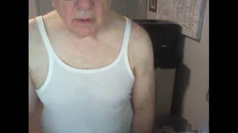 Snapshot of thickmelnik chatting on 07/21/26, 10:56 James online show from 07/21/26, 10:56