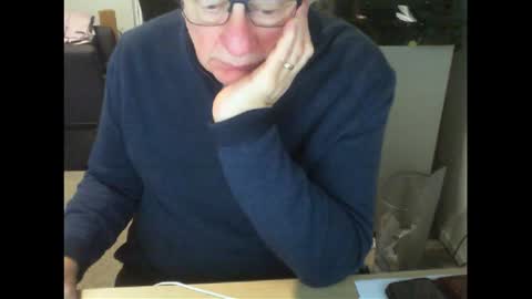 Snapshot of thickmelnik chatting on 07/27/26, 02:24 James online show from 07/27/26, 02:24