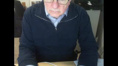 Snapshot of thickmelnik chatting on 07/28/26, 01:21 James online show from 07/28/26, 01:21