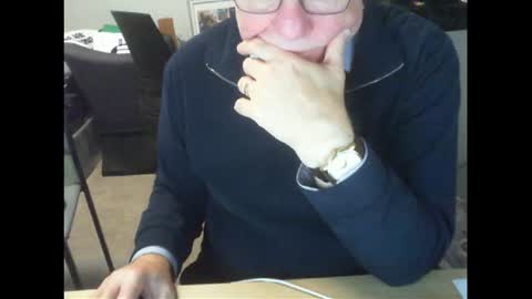 Snapshot of thickmelnik chatting on 07/28/26, 02:13 James online show from 07/28/26, 02:13