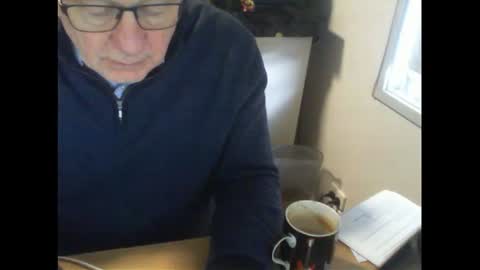 Snapshot of thickmelnik chatting on 07/31/26, 02:00 James online show from 07/31/26, 02:00