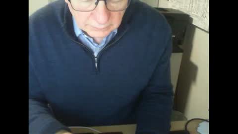 Snapshot of thickmelnik chatting on 08/03/26, 02:33 James online show from 08/03/26, 02:33